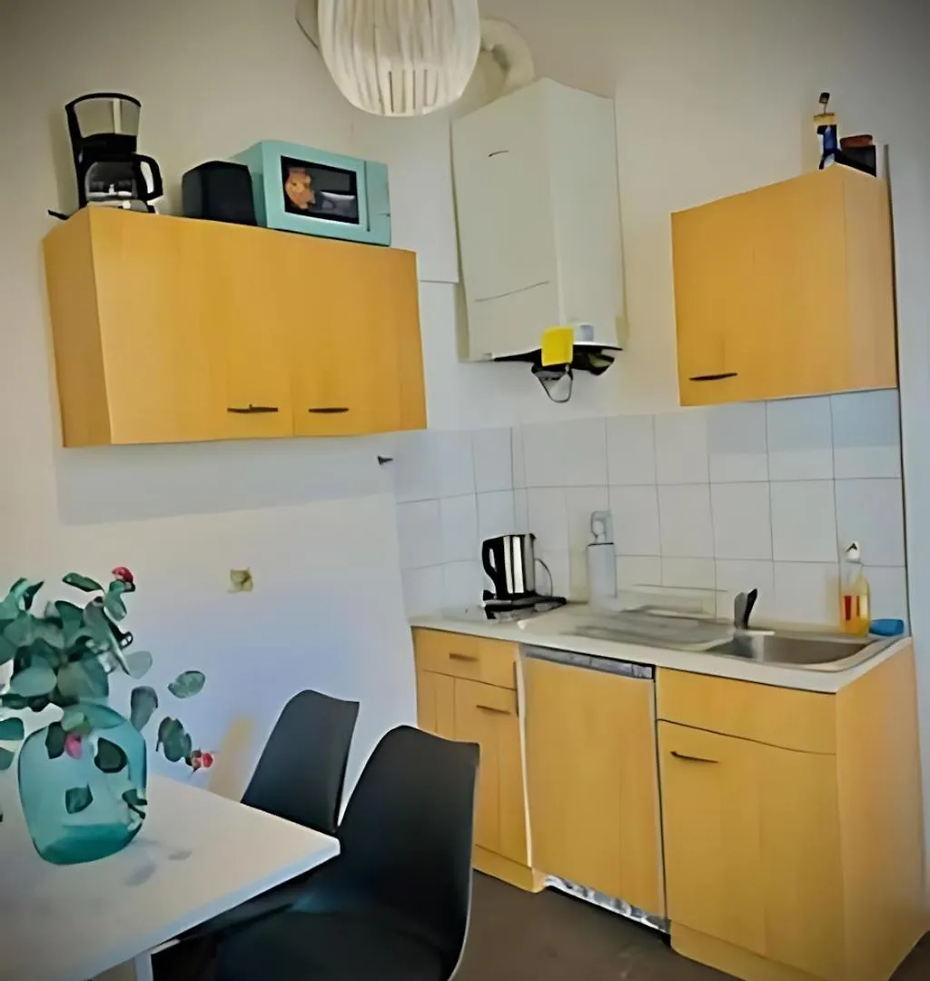 Beautiful & Stylish 1Br Apartment 10 Min To Westbahnhof Vienna